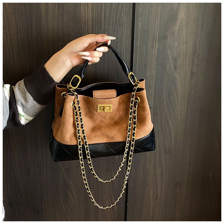 High-end stijl gewatteerde ketting voor vrouwen 2025 Nieuwe mode handtas emmer veelzijdige schouder crossbody tas_voghion.com