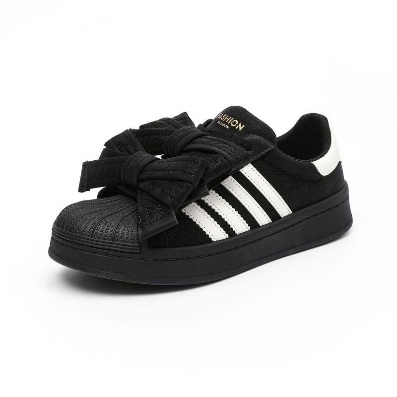 Clover Shell Head Classic Board Women's 2025 Spring White Low Cut Versatile Sports And Leisure Shoes_voghion.com