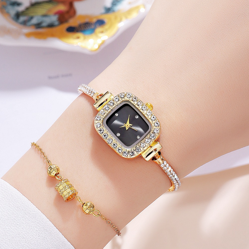 Orologio da polso da donna con quadrante piccolo quadrato di vendita calda, trasmissione in diretta con cinturino sottile, orologio da donna con temperamento, un pezzo di orologio_voghion.com