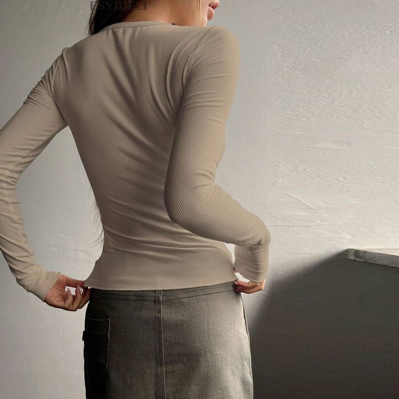 Women's Long Sleeve V-Neck Button Down Slim Fit Crop Top T-Shirt - Fall Fashion Basic Tee For Sexy & Stylish Look_voghion.com