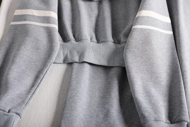 Abbigliamento da donna alla moda e anti-età, tuta sportiva piccola, felpa con cappuccio slim con pantaloni a gamba larga, tuta casual a due pezzi_voghion.com