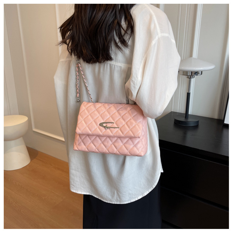 Korean Version Of Rhombic Design Bag Women 2023 New Small Fragrance Style high-end car stitching temperament one-shoulder Messenger women's bag_voghion.com