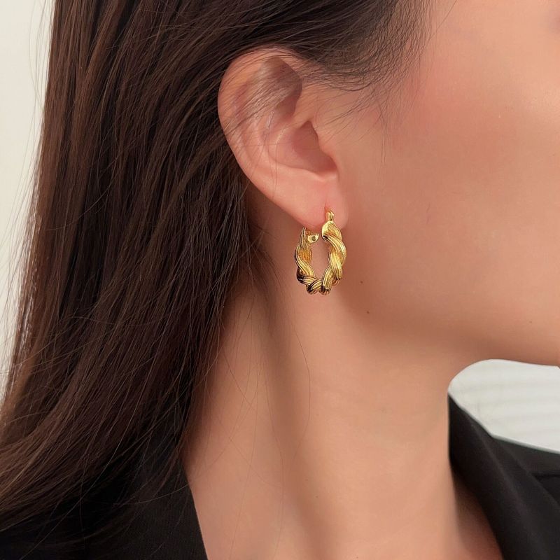 Gouden Twist Geknoopte Voor Vrouwen Mode High End Niche Design Lichte Franse Oorbellen_voghion.com