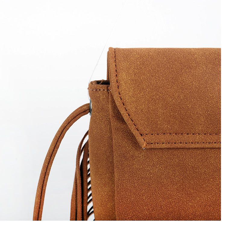 Bohemian gewebte halbrunde Umhängetasche aus weichem Leder mit trendiger Quaste und einer Schulter, Guangzhou-Tasche für Damen_voghion.com