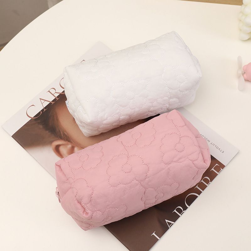 ins estilo bolsa de cosméticos de alta aparência feminina grande capacidade portátil nova bolsa de armazenamento de cosméticos de viagem requintada bolsa de lavagem_voghion.com