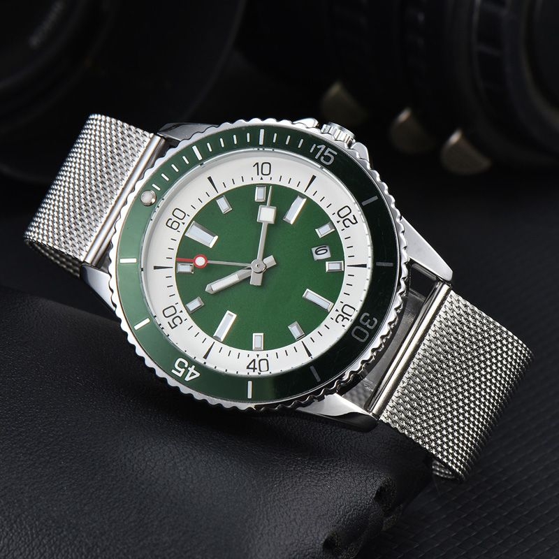 Hot Sale Férfi sportórák Quartz Luxus karóra többfunkciós automata dátum gumiszíj Hot Sale Divat Férfi órák nagykereskedés_voghion.com