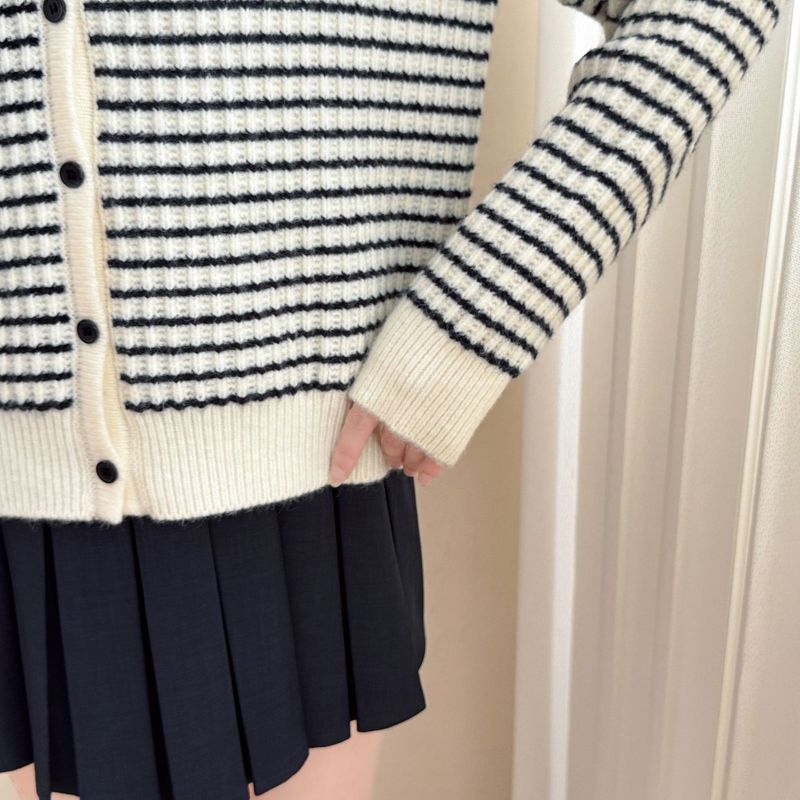Cardigan lavorato a maglia a righe per l'inizio dell'autunno 2025, giacca casual in stile coreano da donna, maglione, manica lunga_voghion.com