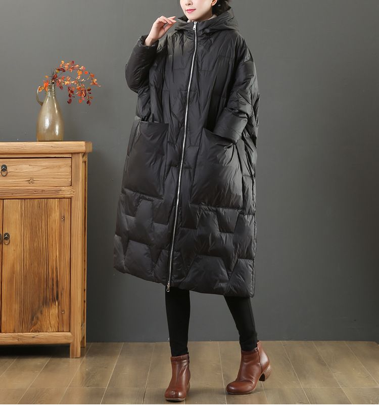 Dammekleeder Grouss Gréissten locker literaresch Laangärm Kapuzenjacket Wanter Neie Stil Iwwer de Knéi Wäiss Entendaun Dënn Daunjacket Trend_voghion.com