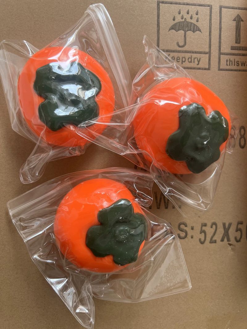 Squishies in schiuma, simulazione creativa, frutta, cachi, fluido, divertimento, pizzicamento, lento rimbalzo, sfiato, decompressione, giocattolo, gioco con il cibo, pizzicamento, decompressione, artefatto_voghion.com