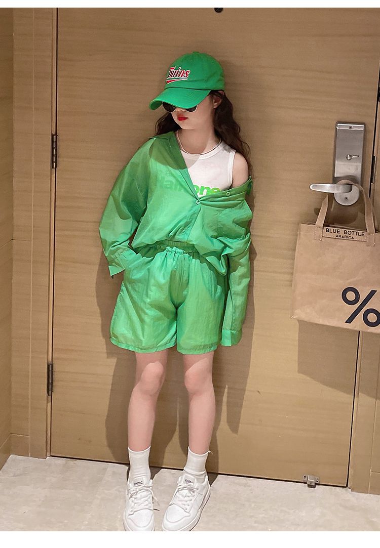 Fille Été 2025 Nouveauté Filet Rouge Style Océan Protection Solaire Vêtements Gilet Intérieur Short Décontracté Enfants Trois Pièces_voghion.com