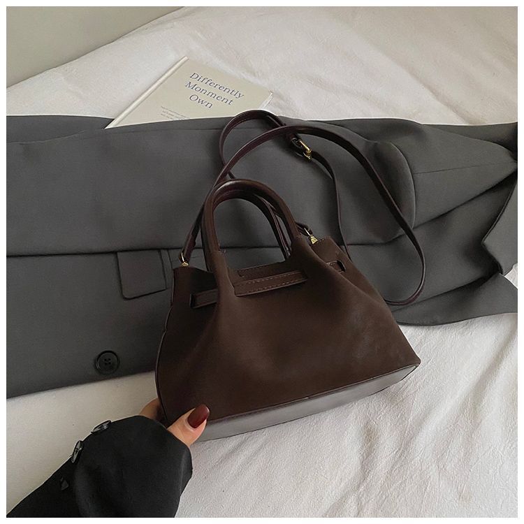 Handbag For Women 2025 New Autumn Winter Niche Super Popular Exquisite Vintage Single Shoulder Versatile Crossbody_voghion.com