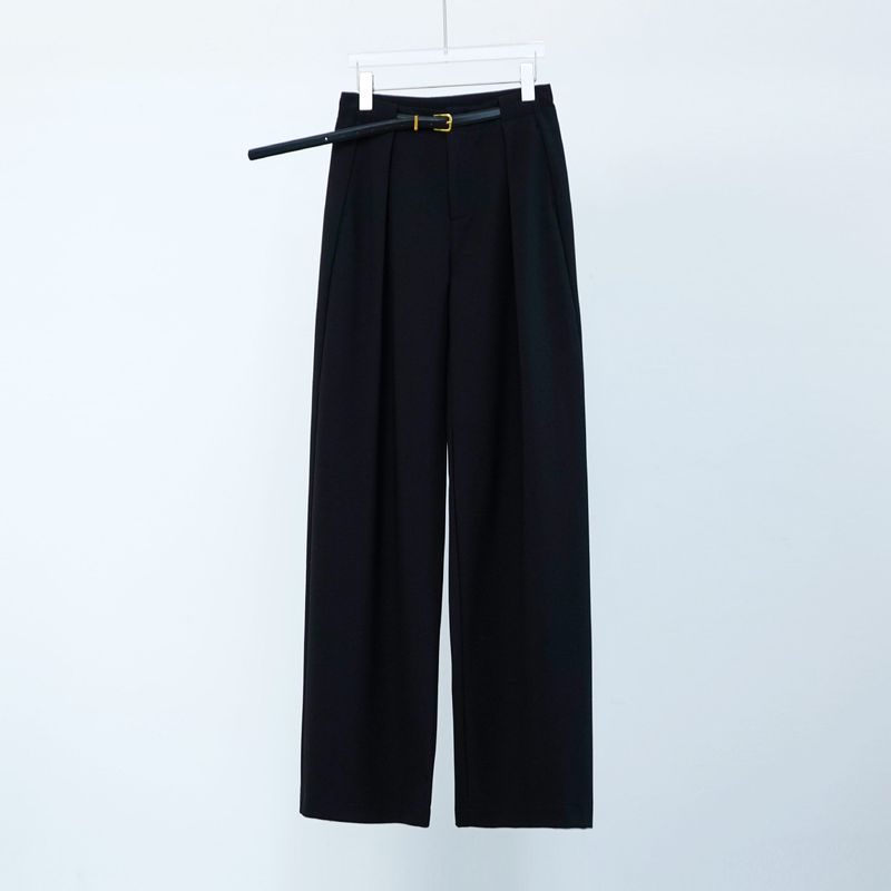 Pantaloni larghi e snelli in acetato Tencel, stile autunno 2025, drappeggiati e dimagranti, modello Old Money Suit, colore rosso_voghion.com