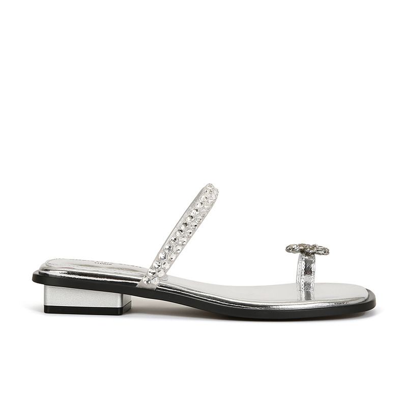 【Sheii Su Yinyin】 Eine kleine Blume ~ Quadratischer Kopf Wasserdiamant-Set, flache Zehenpantoffeln, Damensandalen, Sommeroberbekleidung_voghion.com