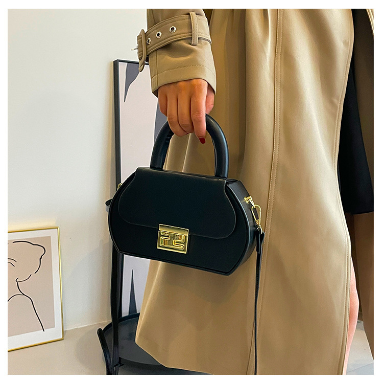 Tas Dames 2023 Nieuwe Draagbare Harde Shell Damestas Mode Tassen Dames Schoudertas Grensoverschrijdende Eenvoudige Messenger Damestas_voghion.com
