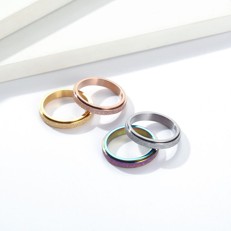 Anello singolo da 4 mm in acciaio al titanio satinato, anello girevole semplice stile neutro per uomo e donna, proposta di matrimonio, gioielli in acciaio inossidabile per le mani_voghion.com