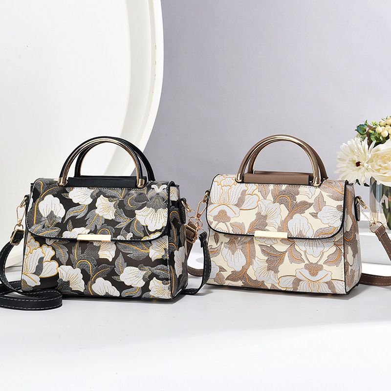 2024 Trendy Chinese Printed Small New Fashionable Ins Style Women's Shoulder Crossbody Bag_voghion.com