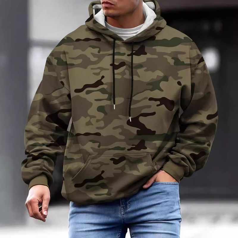 Vielseitiger hübscher modischer 3D-Digital-Kapuzenpullover für Herren, lose Version, trendige grüne Tarnung_voghion.com