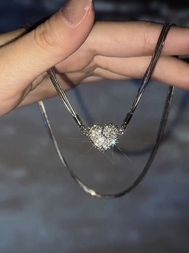 Frnch Styl 2023 Nw Magnt Ncklac For Womn, Light Luxury Nich Chokr, High-End Collarbon Chain, Trndy Hart_voghion.com