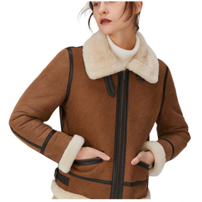 Giacca in pelle spessa corta in pelliccia di pecora da donna, nuova collezione invernale 2025_voghion.com