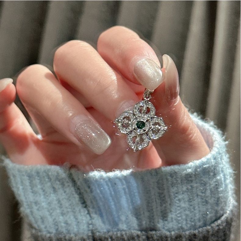Ciondolo in argento sterling S925 con zircone verde chiaro di lusso, semplice, alla moda, vintage, elegante, intagliato_voghion.com