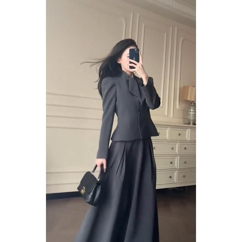 French Style Elegant Women's 2025 Spring New Korean Version Bow Tie Long Sleeve Top Flared Skirt Two-Piece Set_voghion.com