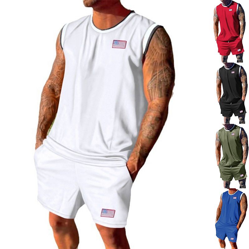 2024 Sommer Neues schnelltrocknendes Tanktop-Shorts-Set aus Mesh für sportliche Herrenbekleidung_voghion.com