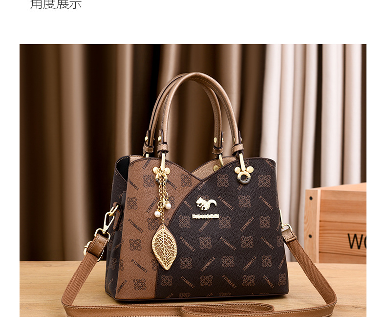 2023 New Fashion Crossover Versatile Temperament One Shoulder Crossbody Handheld Fashion Handheld Women's Bag_voghion.com