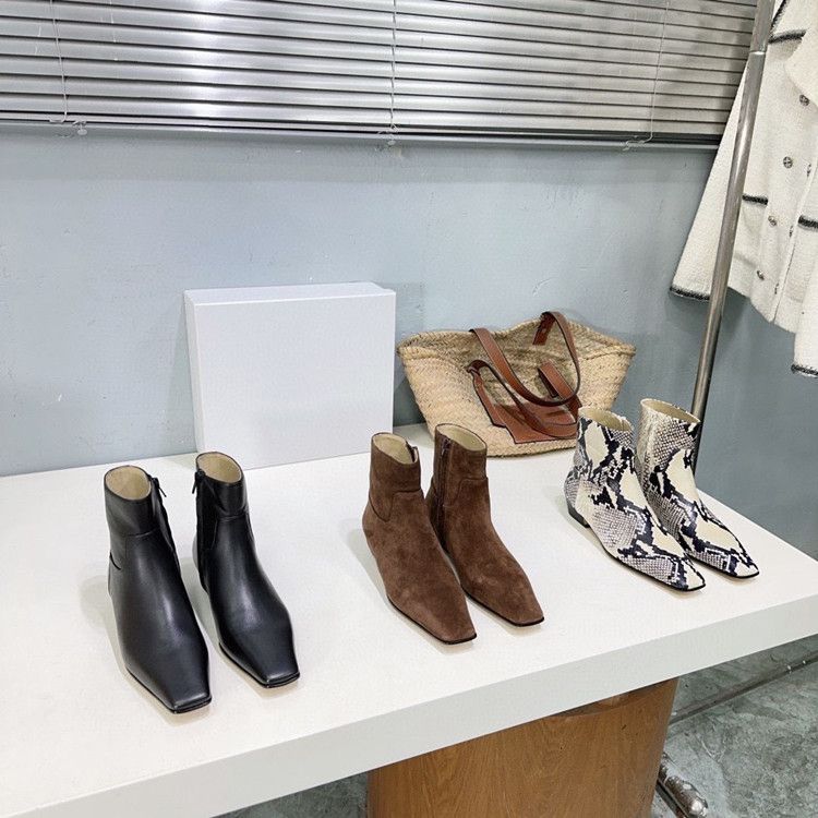 High End Quality 2024 Autumn And Winter Flat Heel Small Square Toe Bare With Side Zipper Short Boots_voghion.com