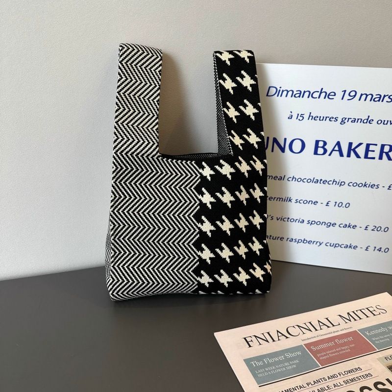 Large Capacity Internet Celebrity Women's Handbag Knitted Bucket Korean And Japanese Style Handheld Casual Tote Bag_voghion.com