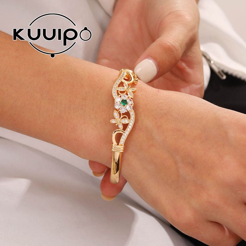 Modisches Armband mit Diamantbesatz im hohlen Schmetterlingsdesign, vielseitiges High-End-Handaccessoire_voghion.com