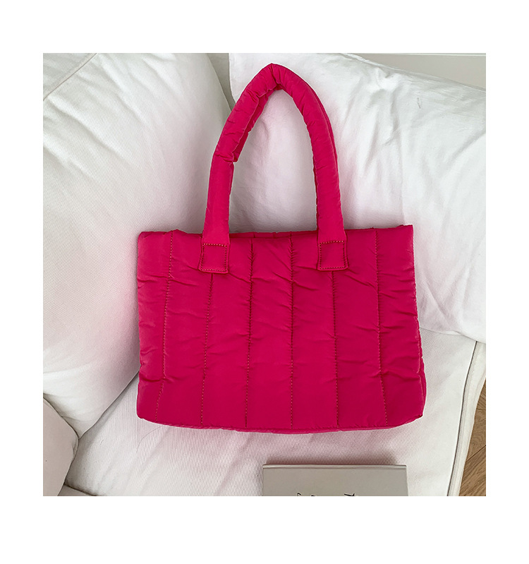 Down Bag Women's 2023 Autunno e inverno New Casual Women's Bag Niche borsa tote monospalla imbottita in cotone a righe di grande capacità_voghion.com