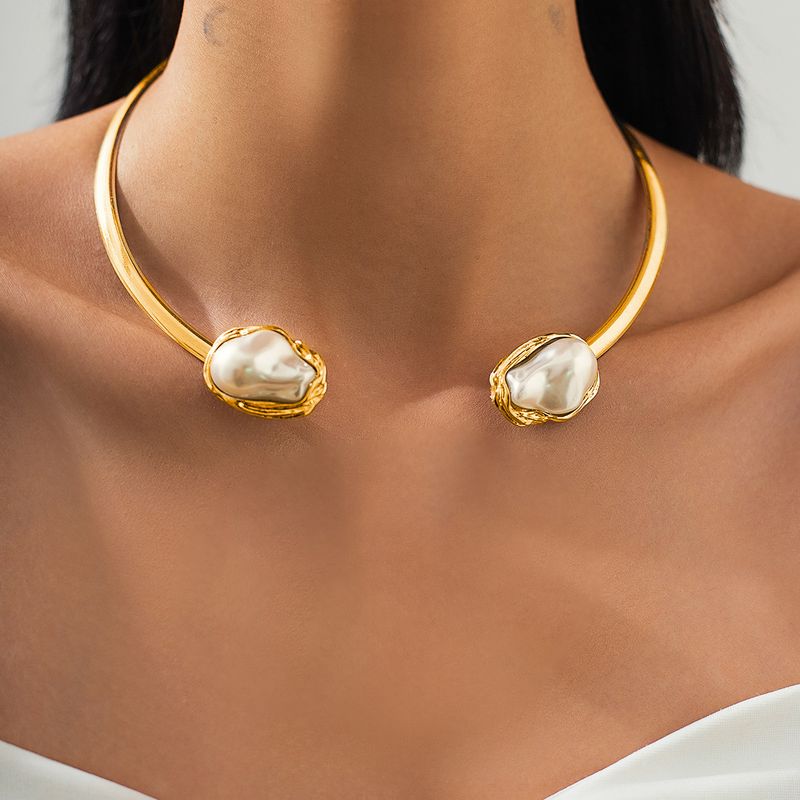Set di gioielli Set di gioielli in oro Set di gioielli da donna Semplice girocollo aperto geometrico Set di collana di perle irregolari barocche francesi_voghion.com