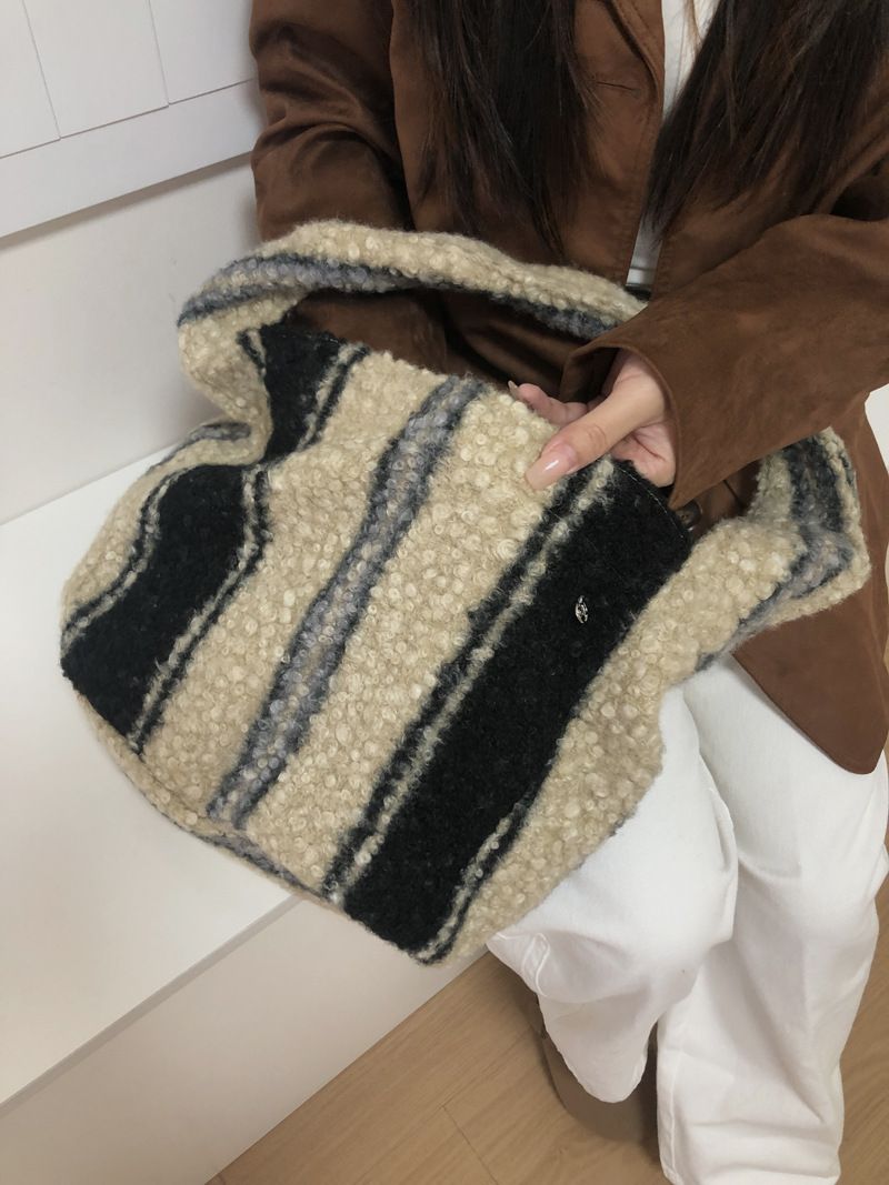 Korean new ins style wool plush large capacity shoulder bag leopard print fur messenger tote bag_voghion.com
