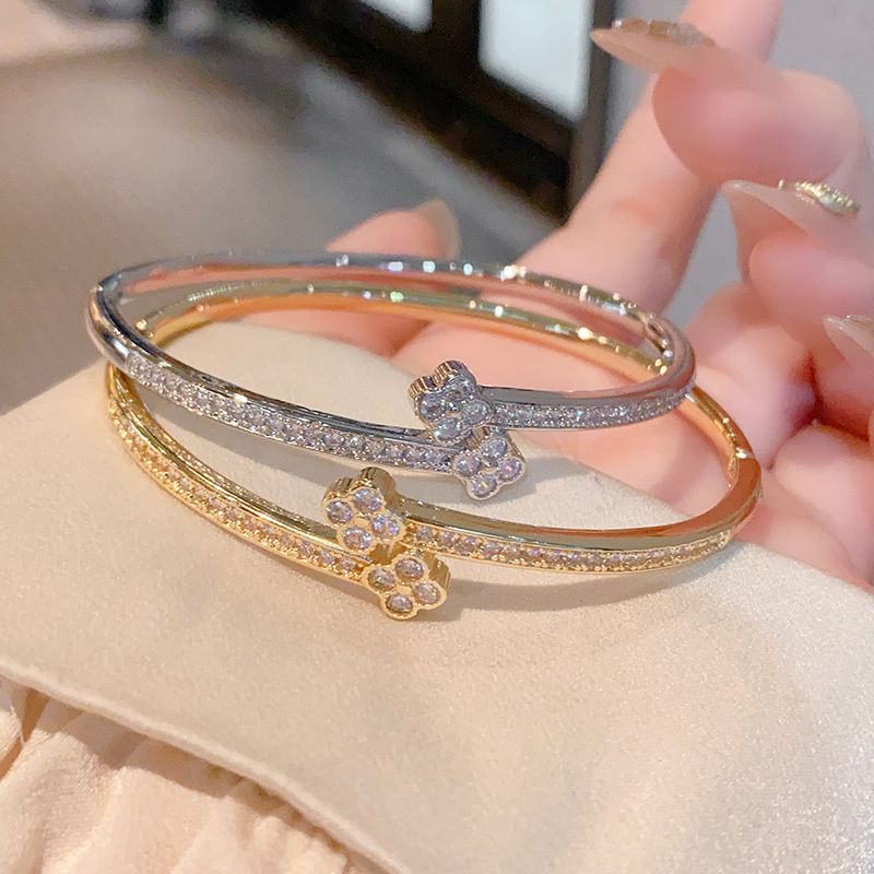 Elegant Four-Leaf Clover Bracelet With Zirconia Stones, Adjustable Square Clasp, Fashionable Boho Chic Jewelry For Women_voghion.com