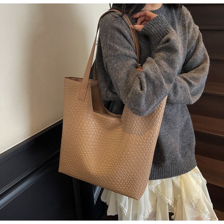 Women's Large Capacity Woven Tote Bag For Work & Travel, Stylish Shoulder Bag With Zipper Closure, Black/Beige/Khaki/Brown_voghion.com