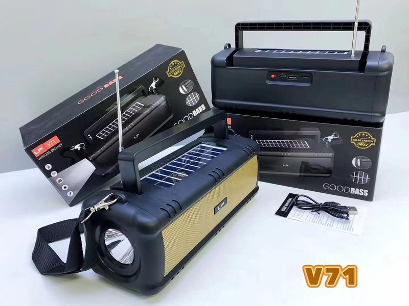 New LP-V71 Wireless Bluetooth Outdoor Portable Solar FM Radio Flashlight Strap Speaker_voghion.com