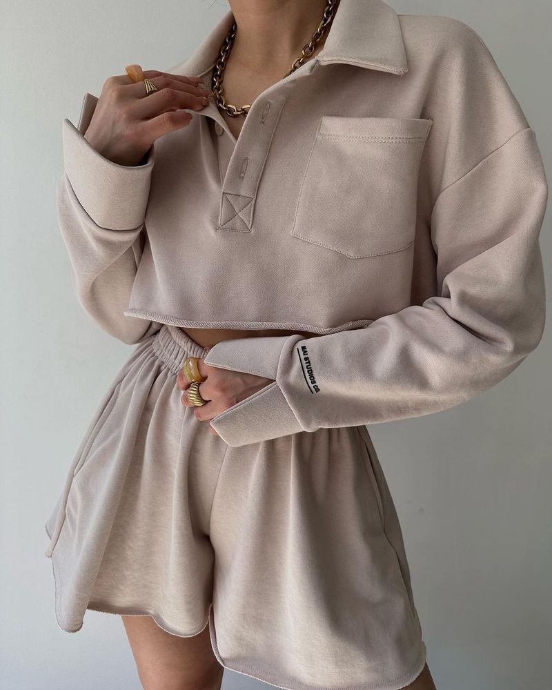 Completo da donna con pantaloncini corti con coulisse in cardigan corto casual a maniche lunghe in tinta unita_voghion.com