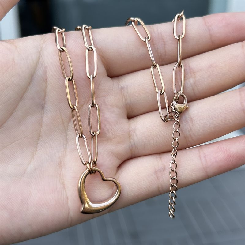 Women's Jewelry Fashion Niche Design Exquisite Stainless Steel Paper Clip Chain Love Hollow Pendant Clavicle Temperament Necklace_voghion.com
