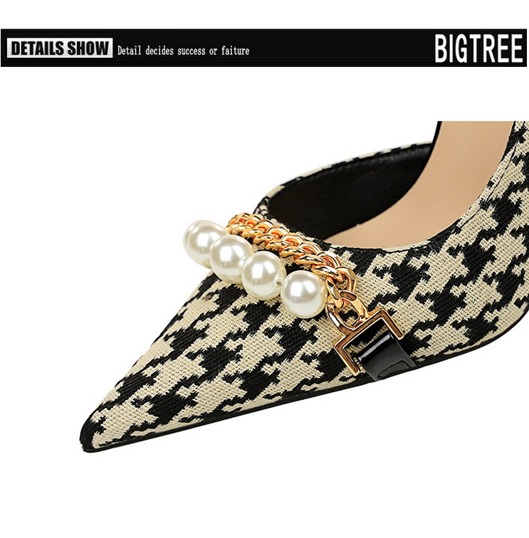 Chaussures pied-de-poule ajourées, version coréenne, à carreaux hauts, peu profonds, avec chaîne en métal et perles, talons ultra-hauts, 8829-1_voghion.com