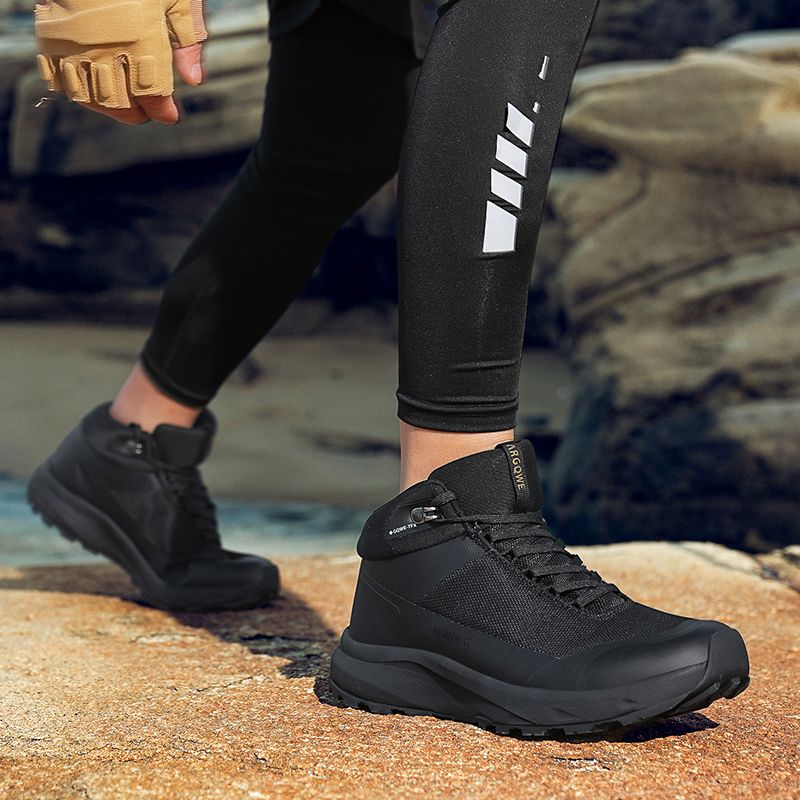 New Anti-splashing Water Mid-top Warm Outdoor Hiking Shoes_voghion.com