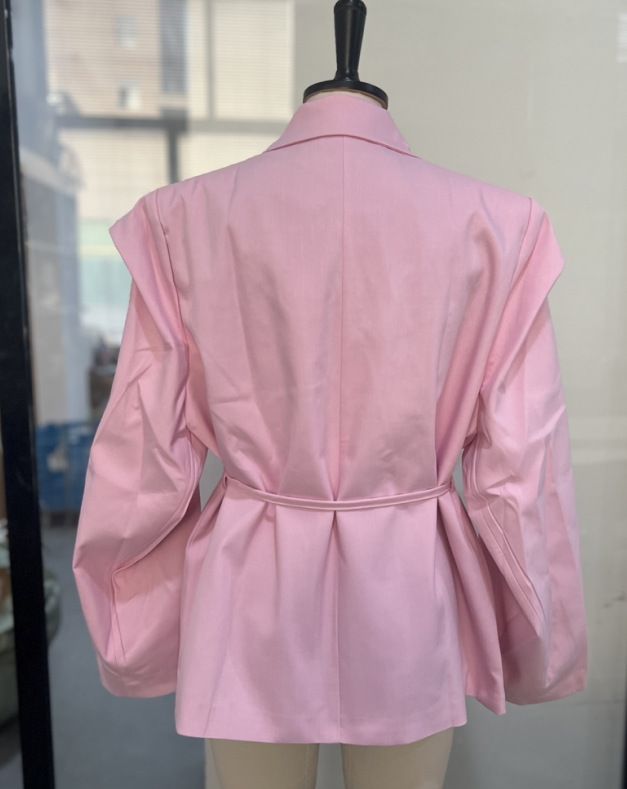 Blazer sartoriale da donna con cintura e spalline - Elegante giacca da ufficio in poliestere elasticizzato per primavera e autunno_voghion.com