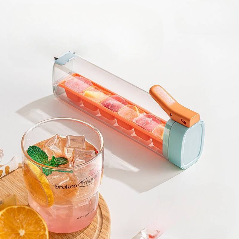 Outras ferramentas especiais de cozinha Bandeja de gelo com prensa de uma mão Máquina de gelo de silicone de grau alimentício com tampa_voghion.com
