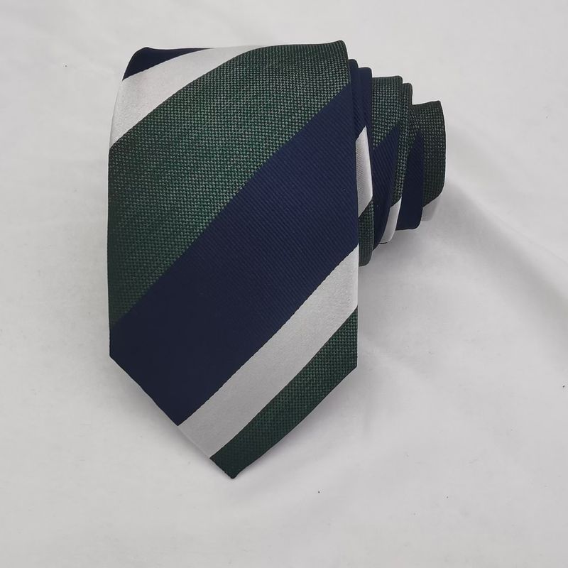 Cravatta da uomo in seta di gelso, di alta qualità, fresca e vivace, a righe verdi, nuova di zecca_voghion.com