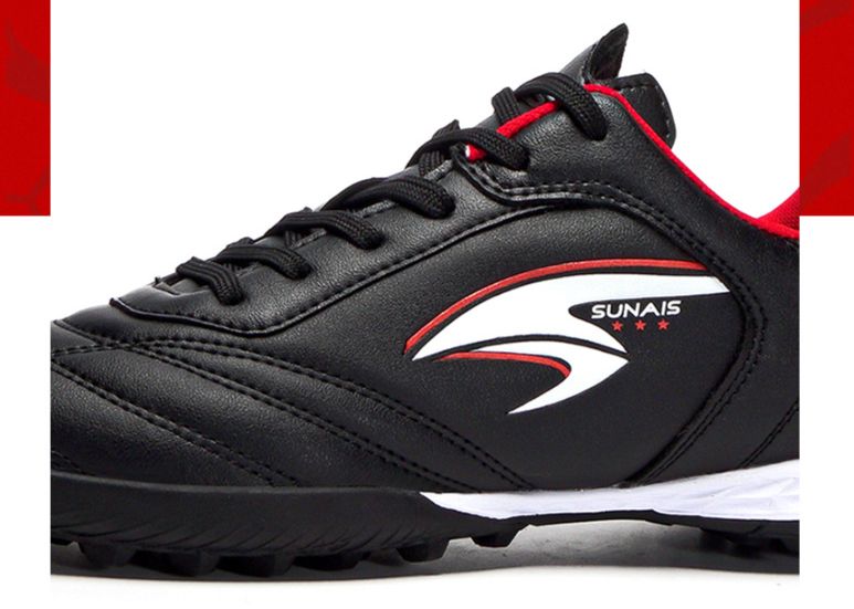 Lave fotballsko Herretreningssko Høykvalitets fotballsko med brukne negler_voghion.com