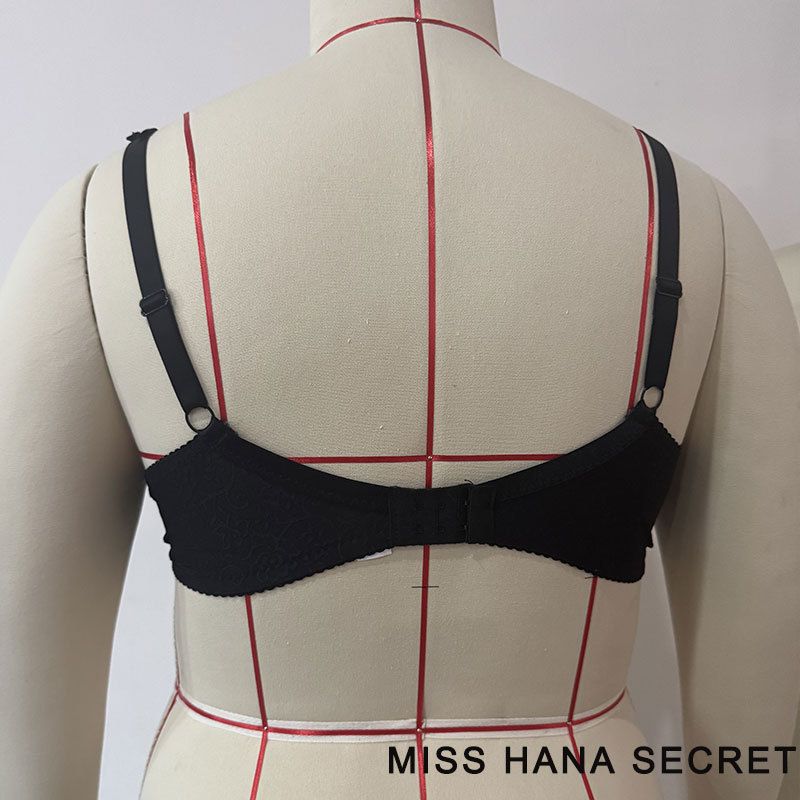 Plus Size Lace Underwire Bra With Wide Straps - Push Up & Full Coverage - Comfortable & Breathable - Available In Black, White, Nude (Sizes 80D-110F)_voghion.com