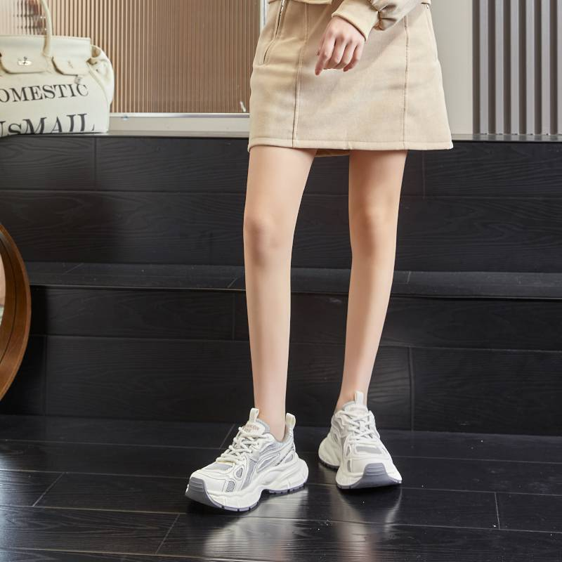 Mingliu Sugefilmsåle pappasko kvinner 2025 vår nye høydeøkende sportssko kvinner tykksåle løpesko avslappet allsidig damesko_voghion.com