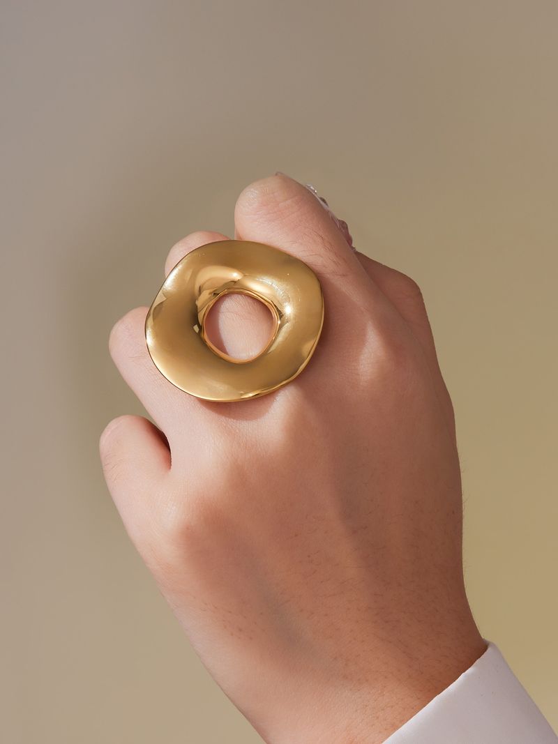 Square Candy Exaggerated Temperament Hollow Geometric Circular Ring Personality Irregular Design Niche Smooth Ring For Women_voghion.com