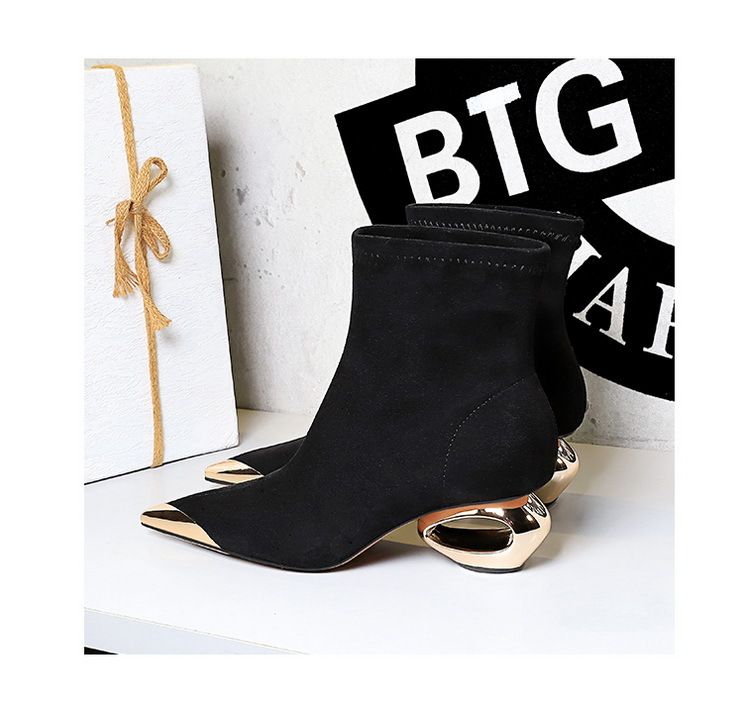 335-1 Stile Stivaletti da donna in pelle scamosciata con tacco a spillo e punta in metallo, stile banchetto leggero e lussuoso, corti_voghion.com