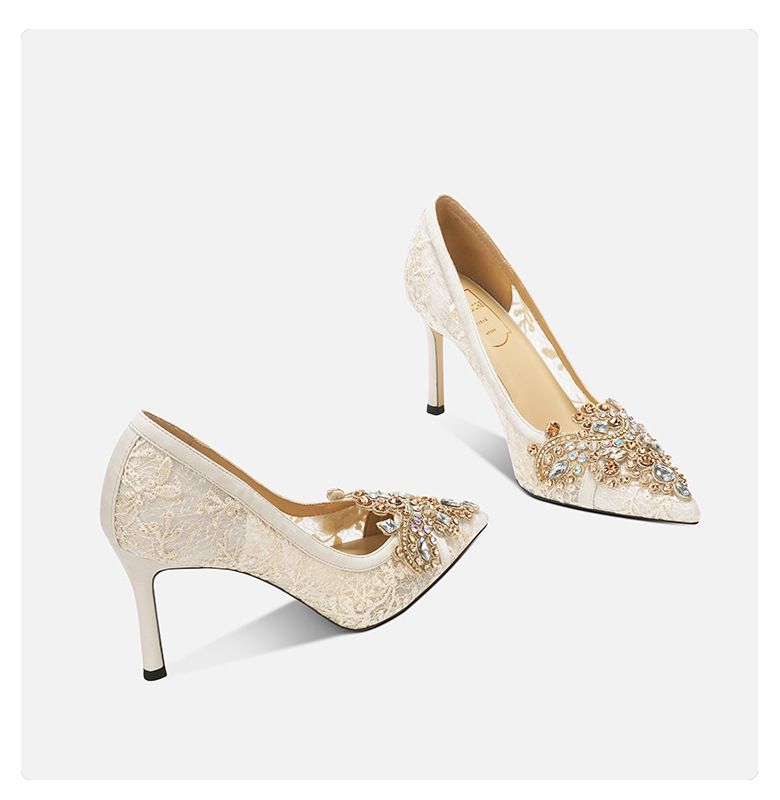 Atemberaubende weiße High Heels für Frauen im neuen französischen Stil, elegante Prominente mit Strasssteinen, spitze Zehenpartie, Brautschuhe_voghion.com