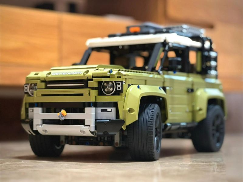 2573PCS Neue Technische Land Off-road Defender Sport Auto Bausteine Set Modell MOC Fahrzeug Spielzeug Ziegel Für Jungen Erwachsene Geschenke_voghion.com